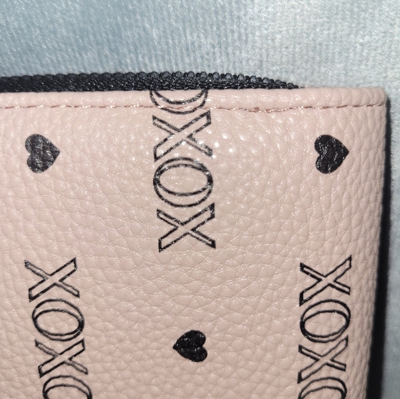 XOXO Wallet. Zip-around. - Picture 16 of 16
